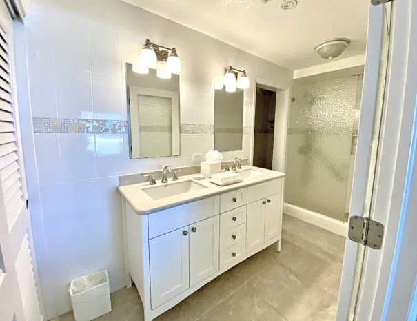 Ensuite Bathroom in Master Room