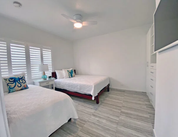 Hello Villa 32!